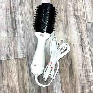 Bondi Boost Blowout Brush Pro